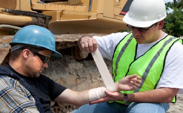 First aid obligations as a contractor - Industrial Safety News Magazine